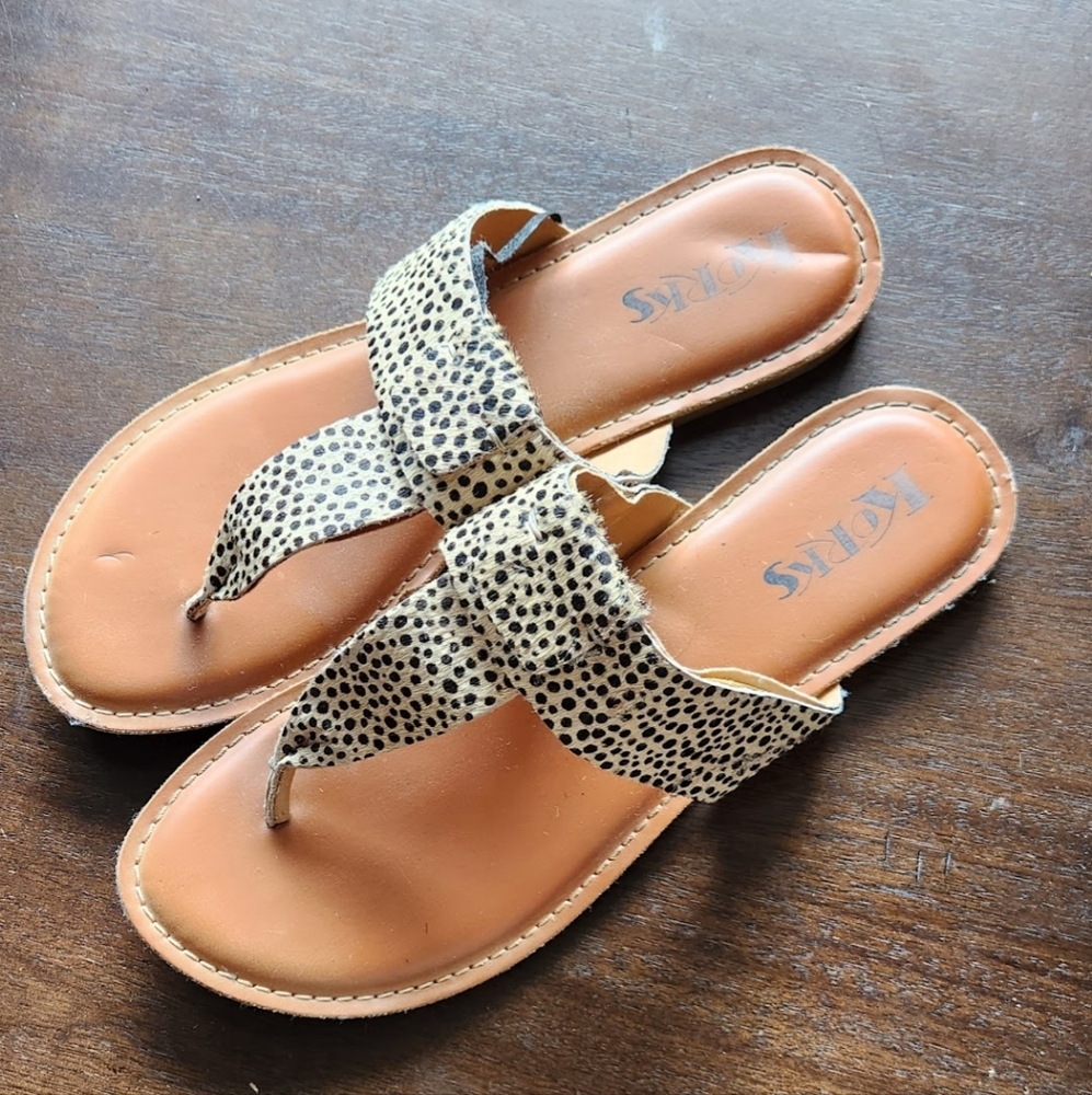 Kork-Ease Cream and Black Sandals with Leopard Print Accent - Picture 5 of 6